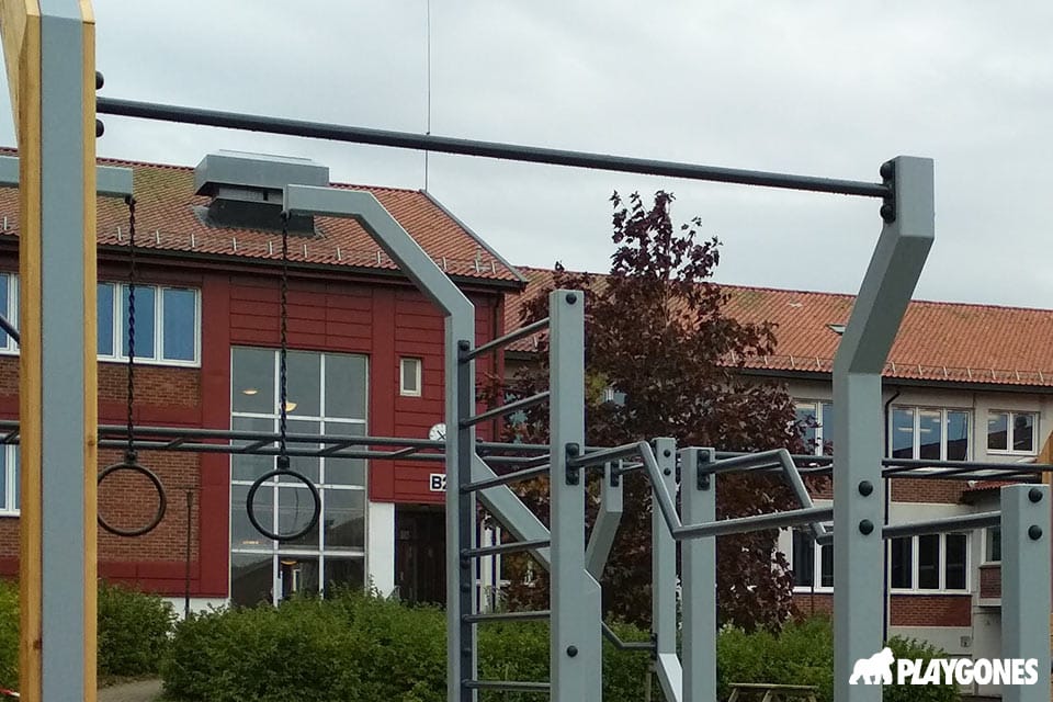 parkour-jeux-olympiques-workout strucutre acier pour entrainement a l'art du deplacement