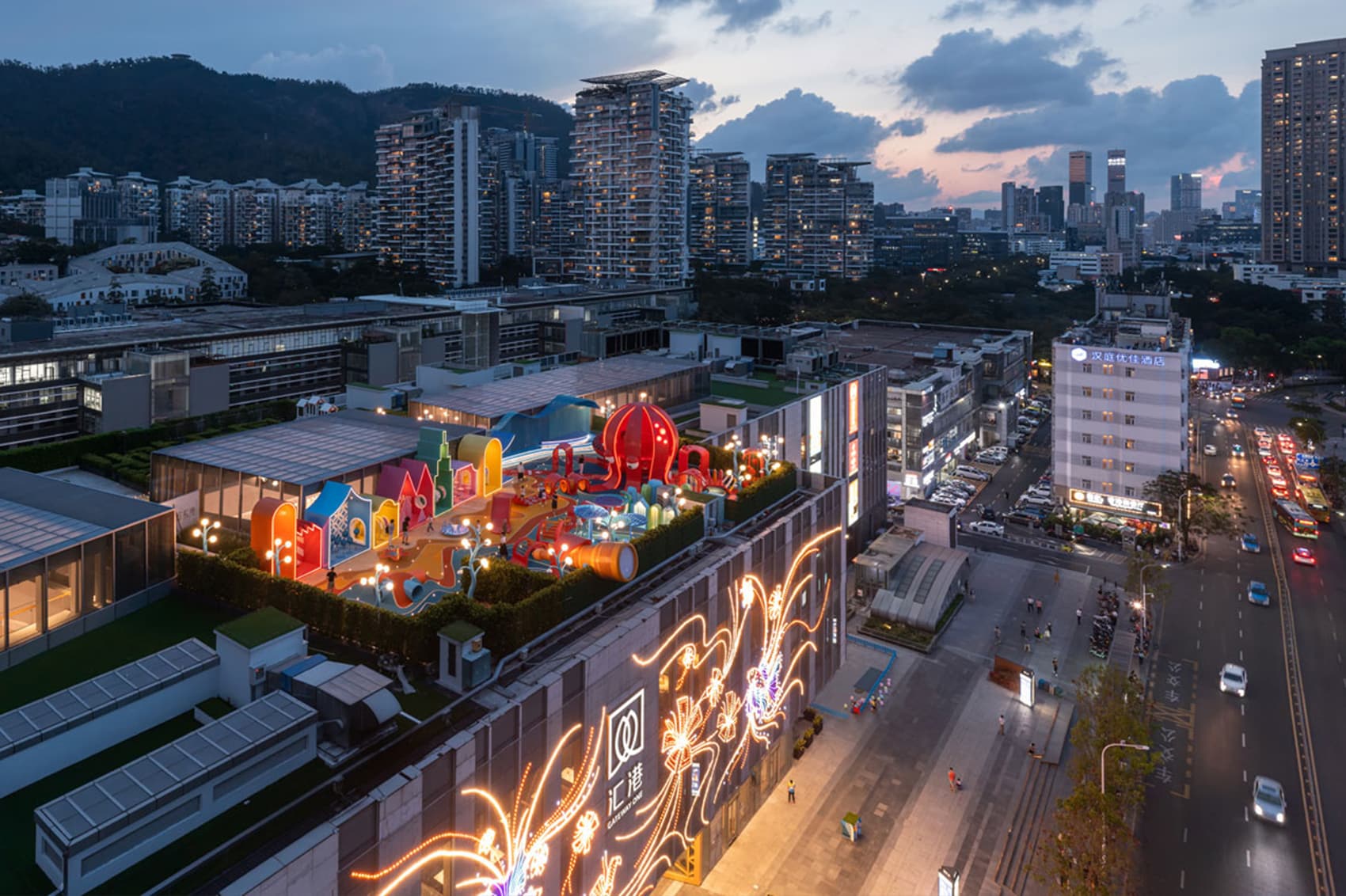 octopus-kingdom-aire-jeu-toit-centre-commercial-drone-6