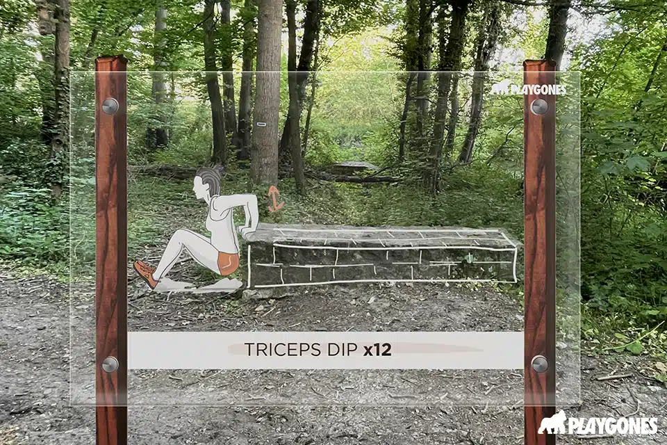 panneau-transparent-exercice Panneau d'exercice transparent mettant en scène une femme faisant un exercice de renforcement musculaire dans une forêt