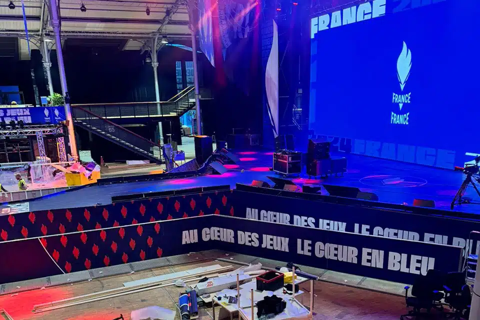 club-france-scenographie-12